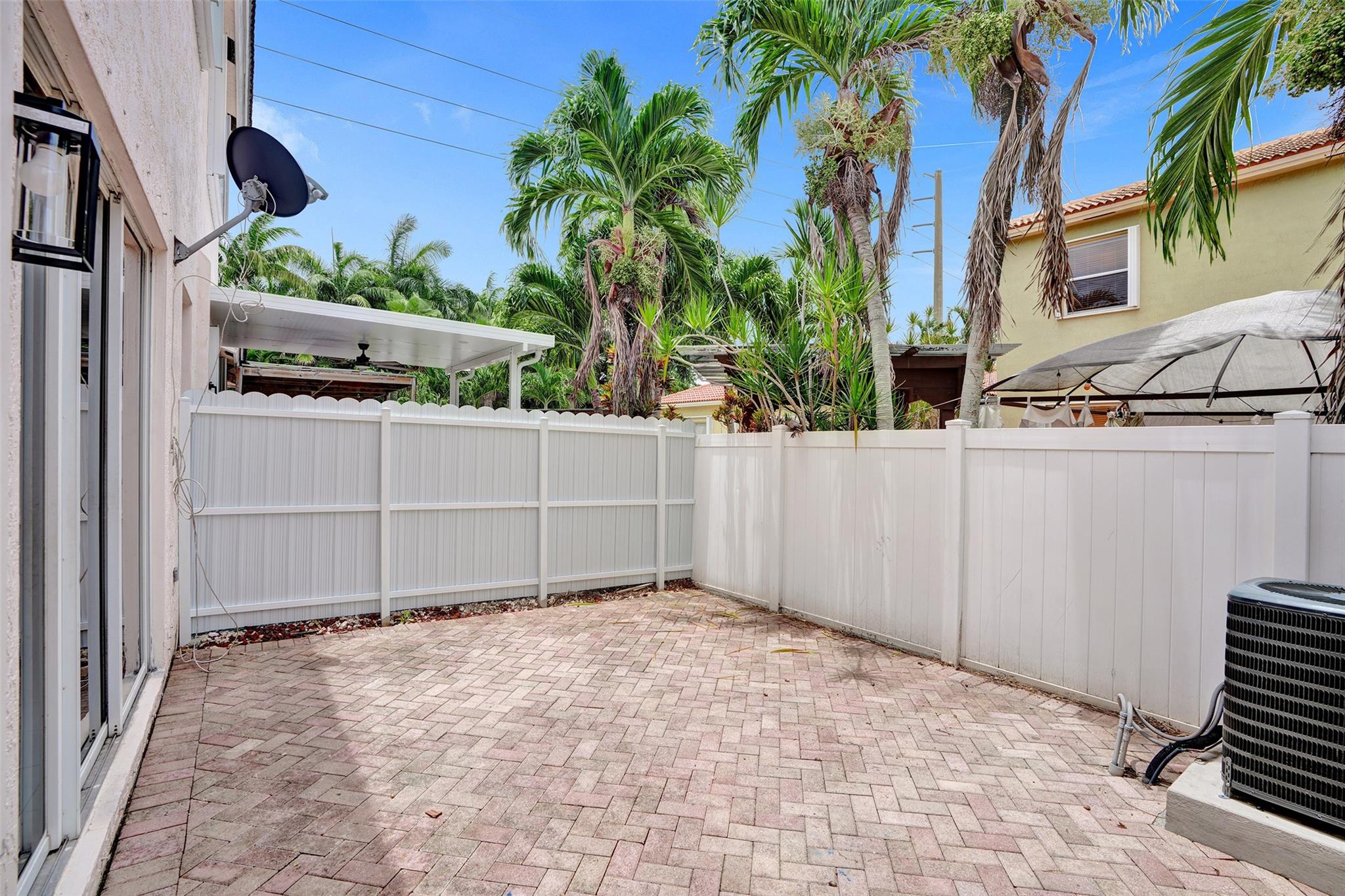 2242 NE 42nd Ave 2242