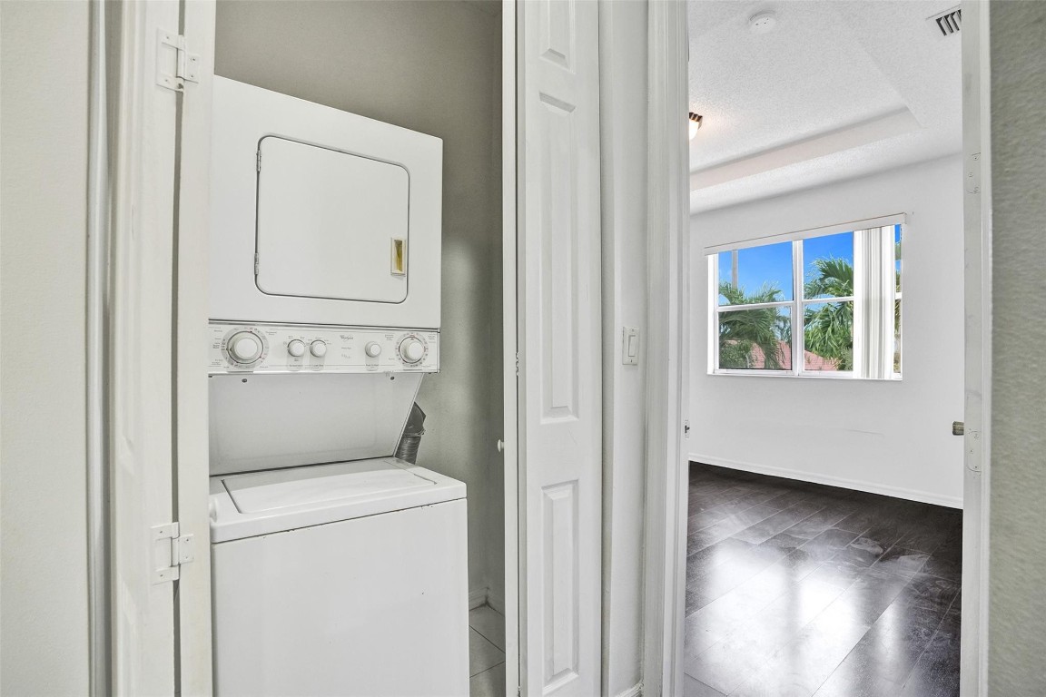 2242 NE 42nd Ave 2242