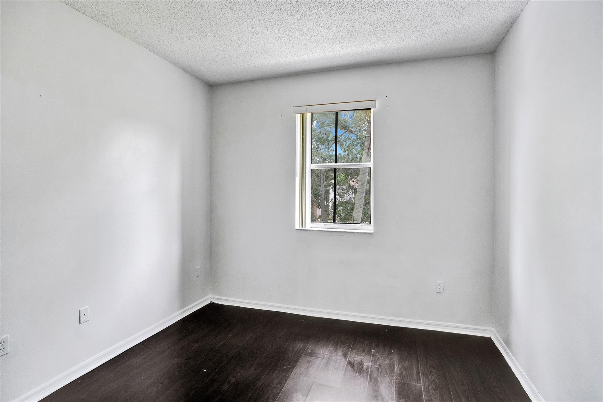 2242 NE 42nd Ave 2242