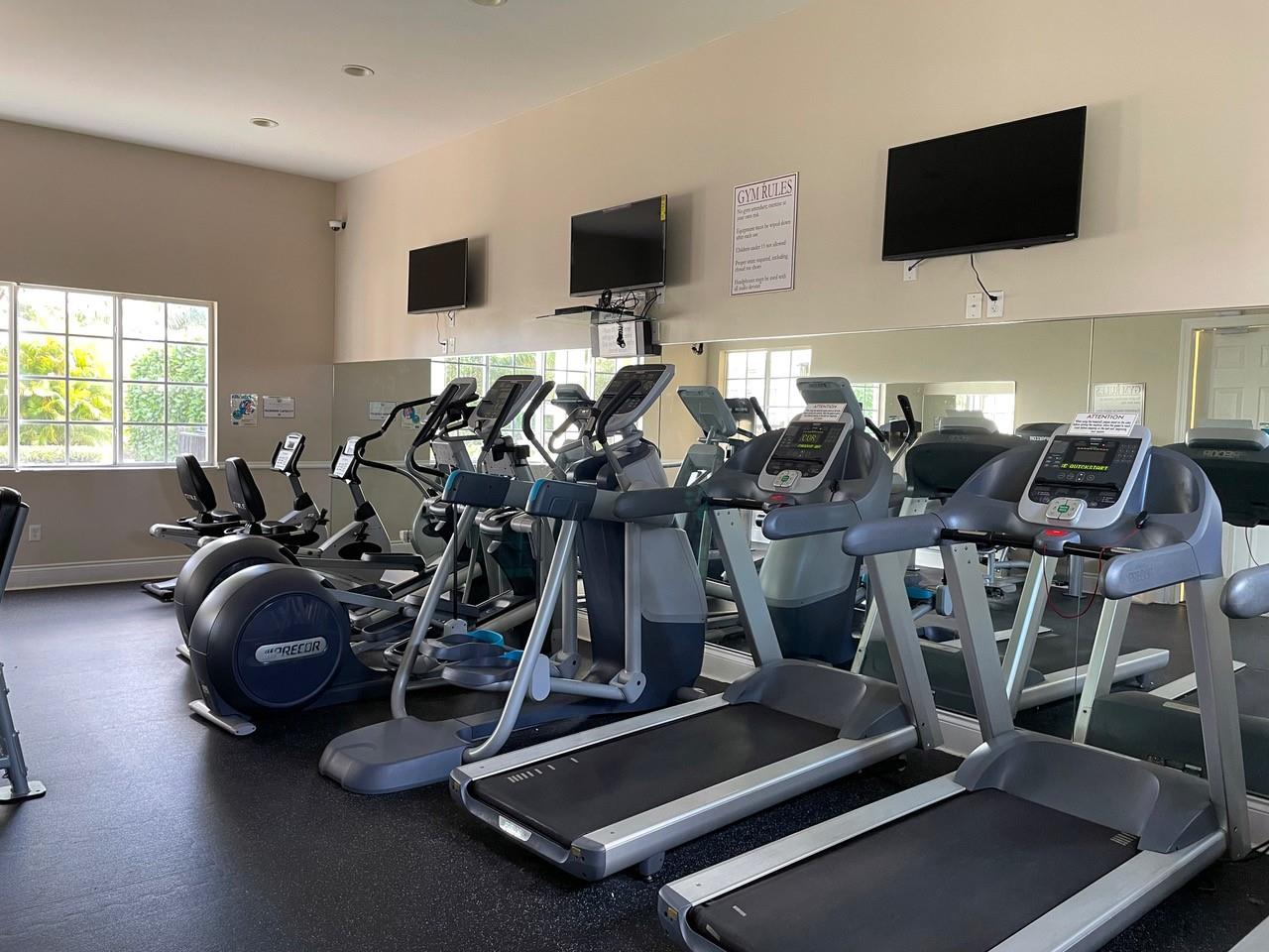 2242 NE 42nd Ave 2242