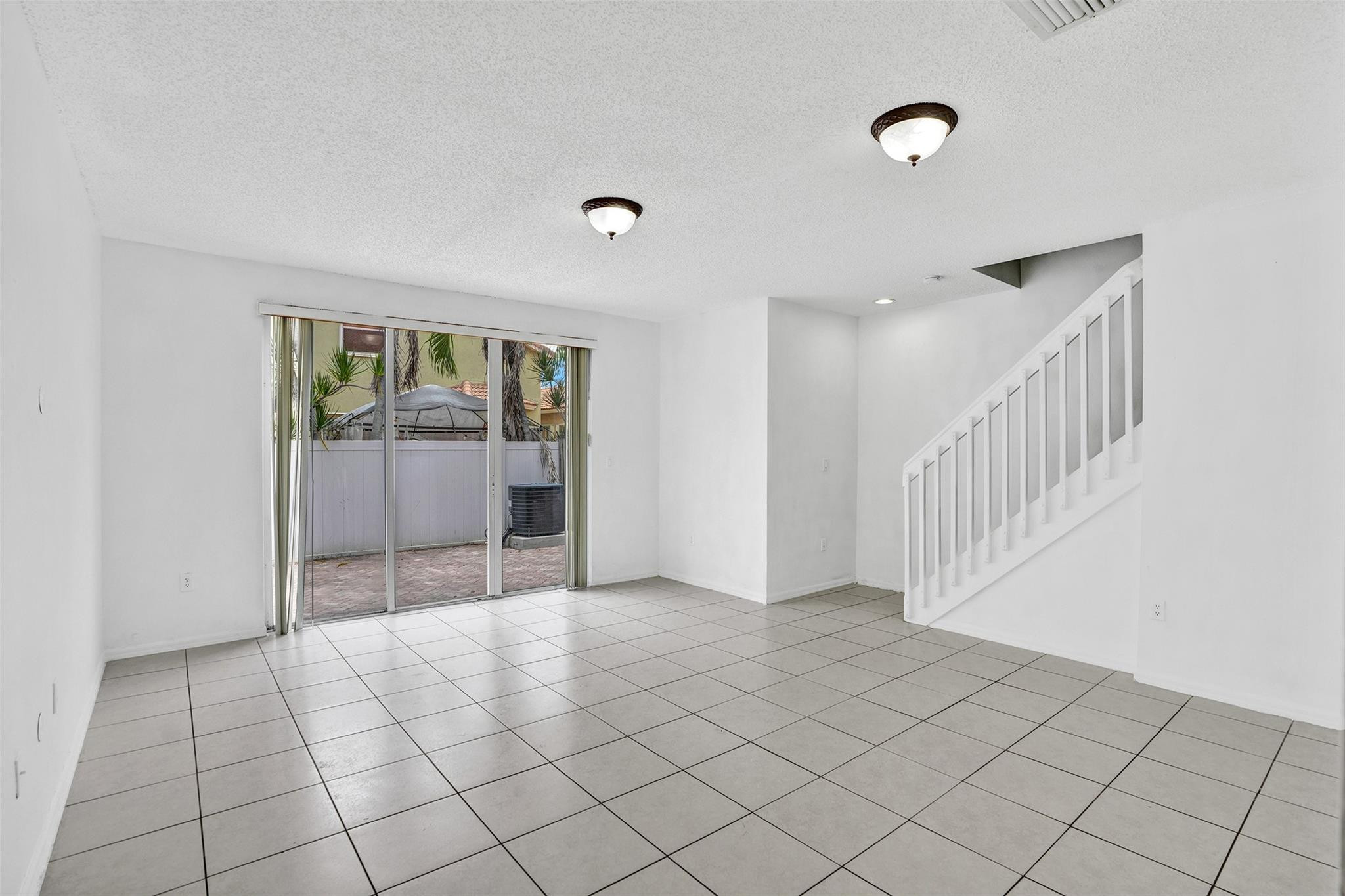 2242 NE 42nd Ave 2242