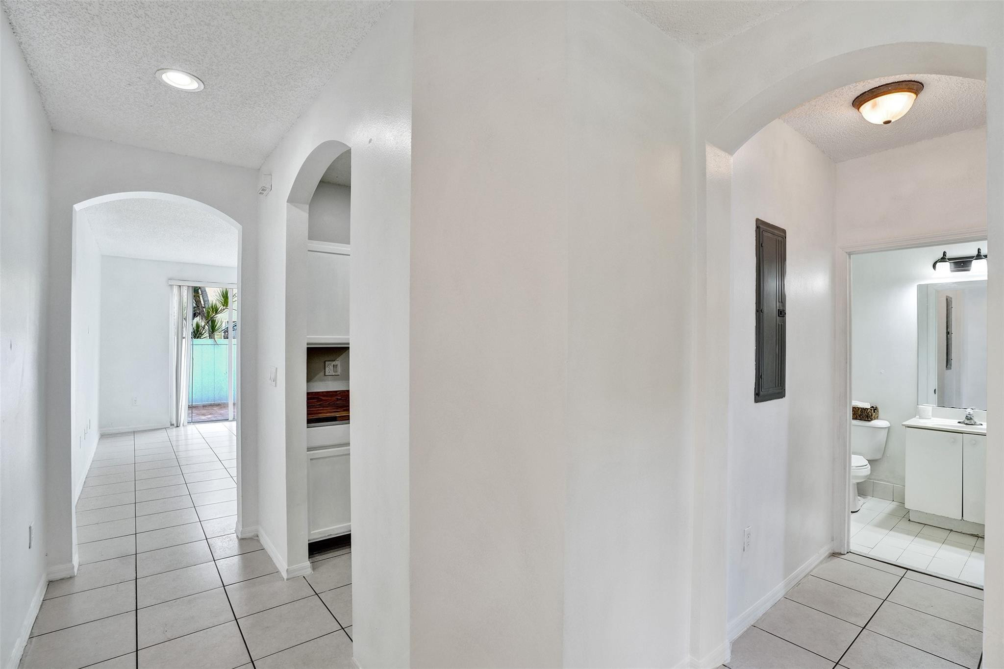 2242 NE 42nd Ave 2242