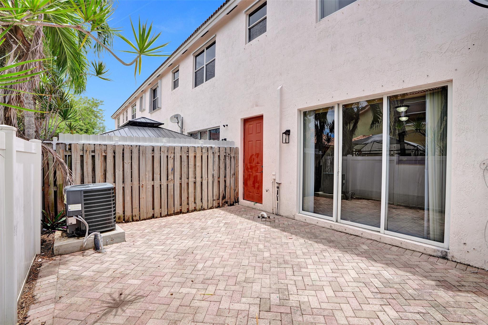 2242 NE 42nd Ave 2242