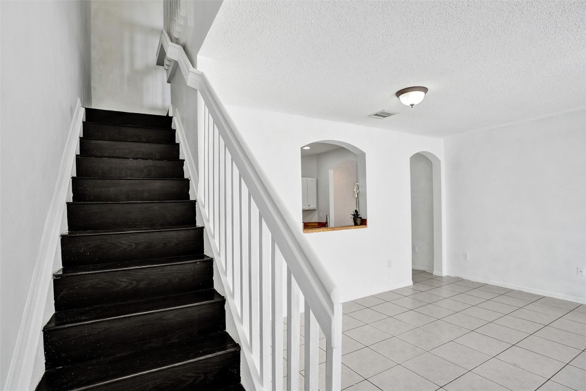 2242 NE 42nd Ave 2242