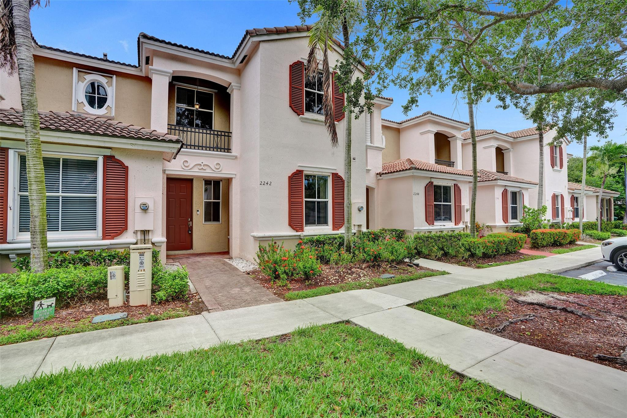 2242 NE 42nd Ave 2242