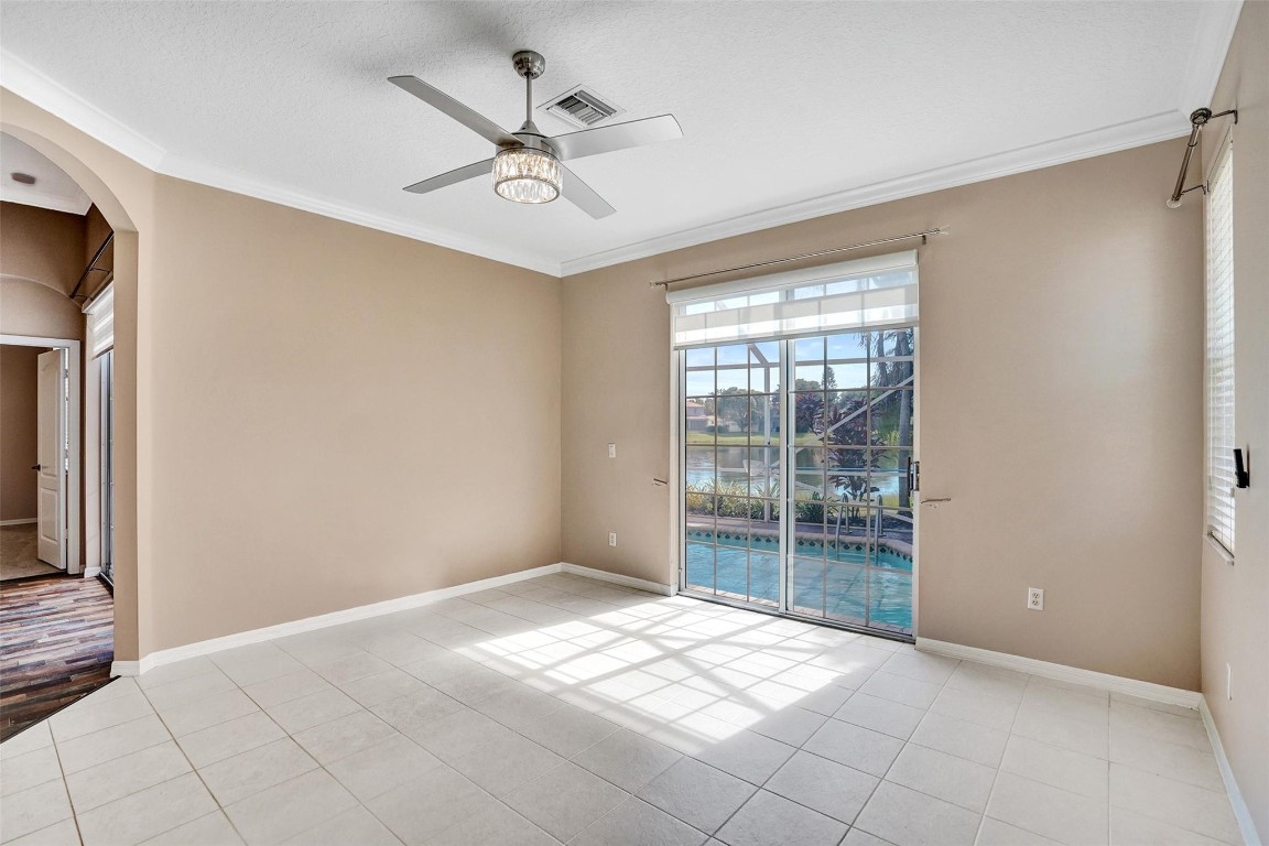 127 Seminole Lakes Dr