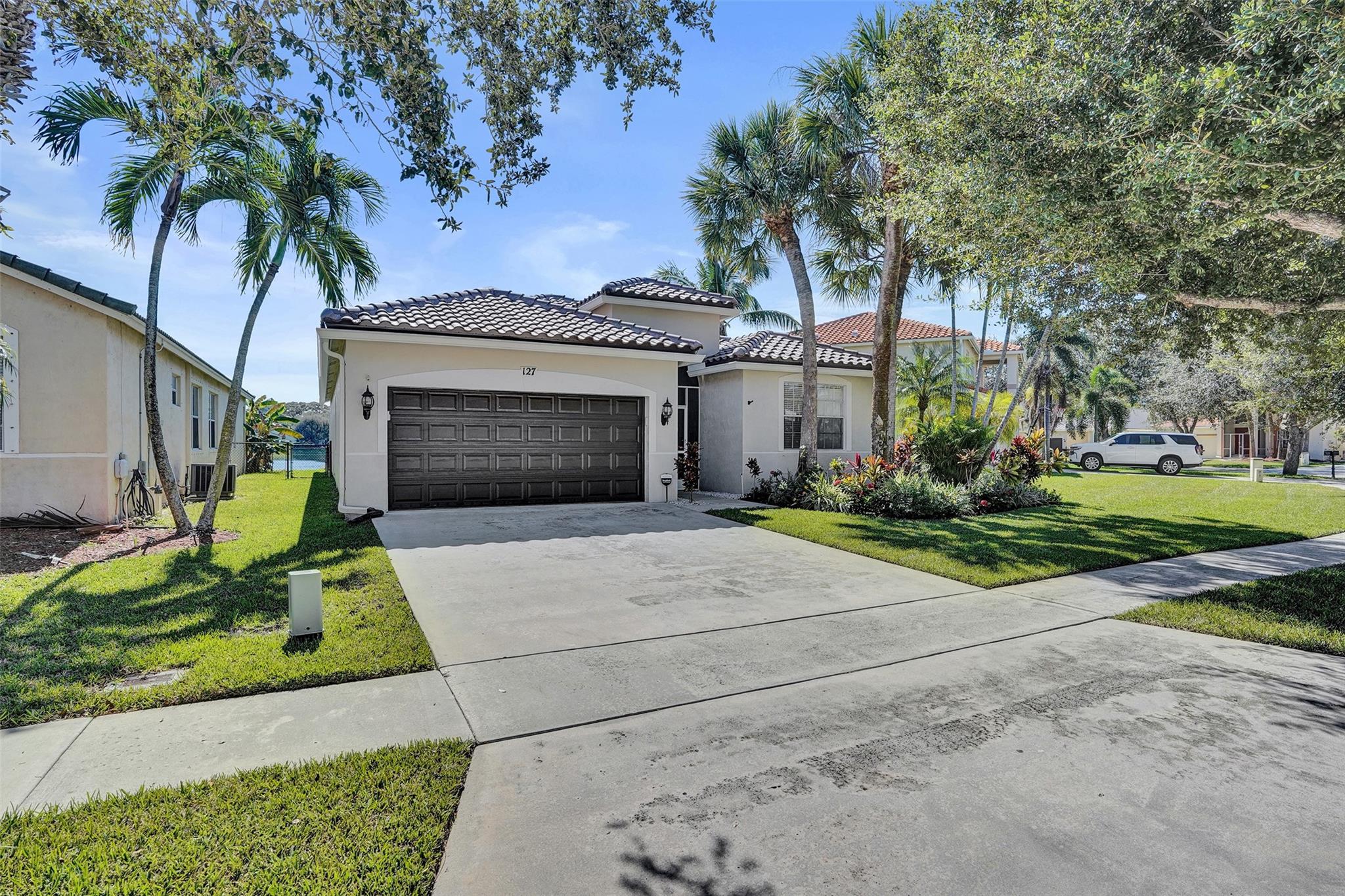 127 Seminole Lakes Dr