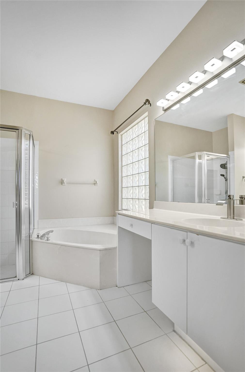 127 Seminole Lakes Dr