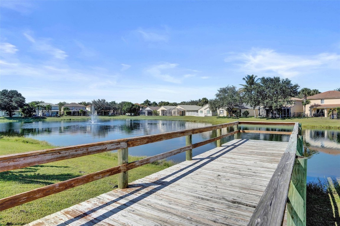 127 Seminole Lakes Dr