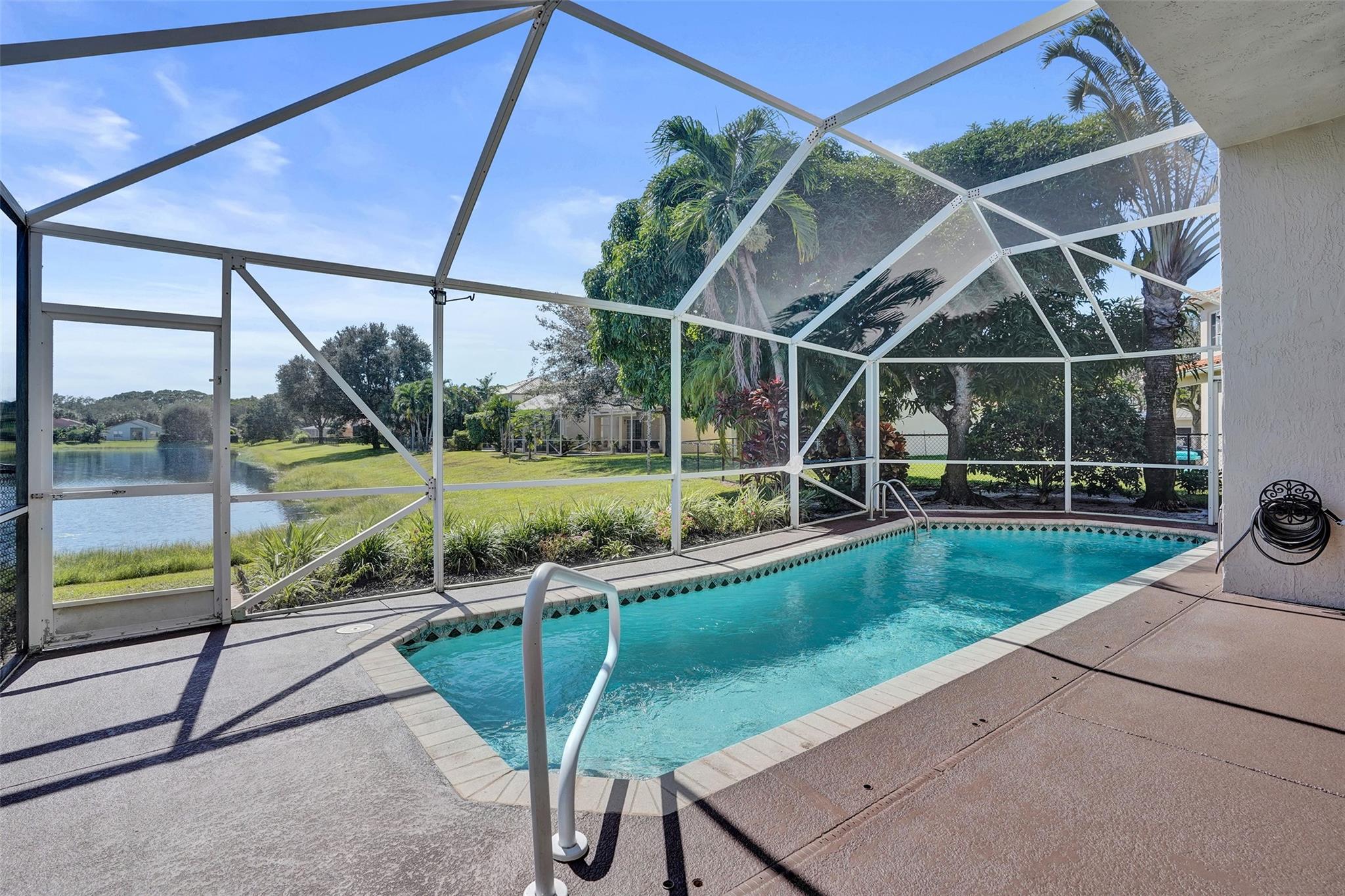 127 Seminole Lakes Dr