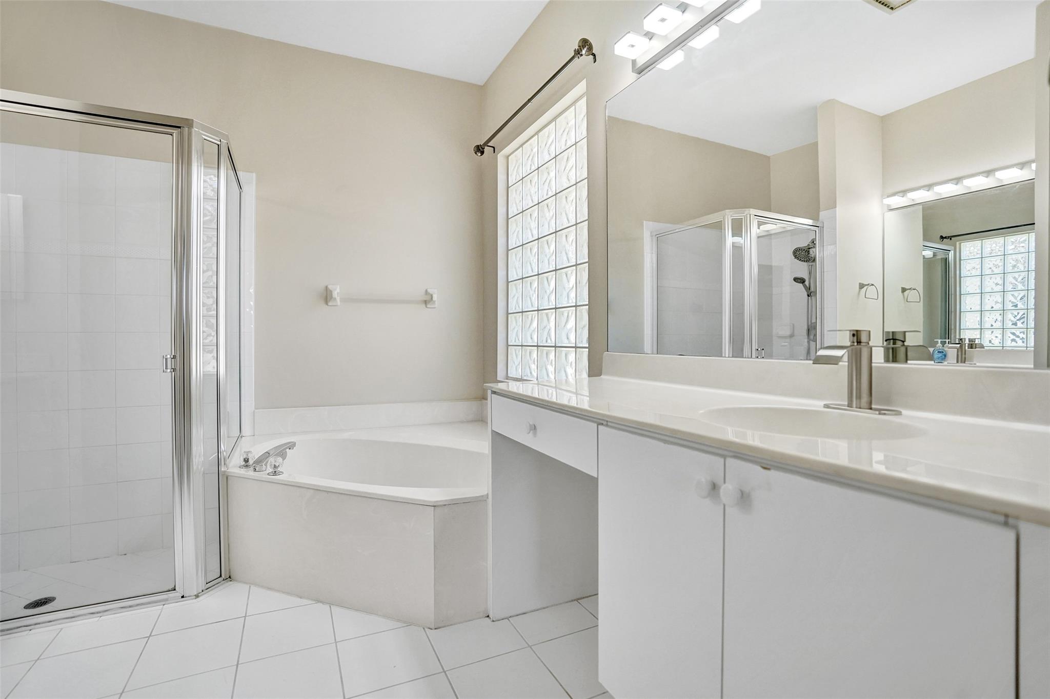 127 Seminole Lakes Dr