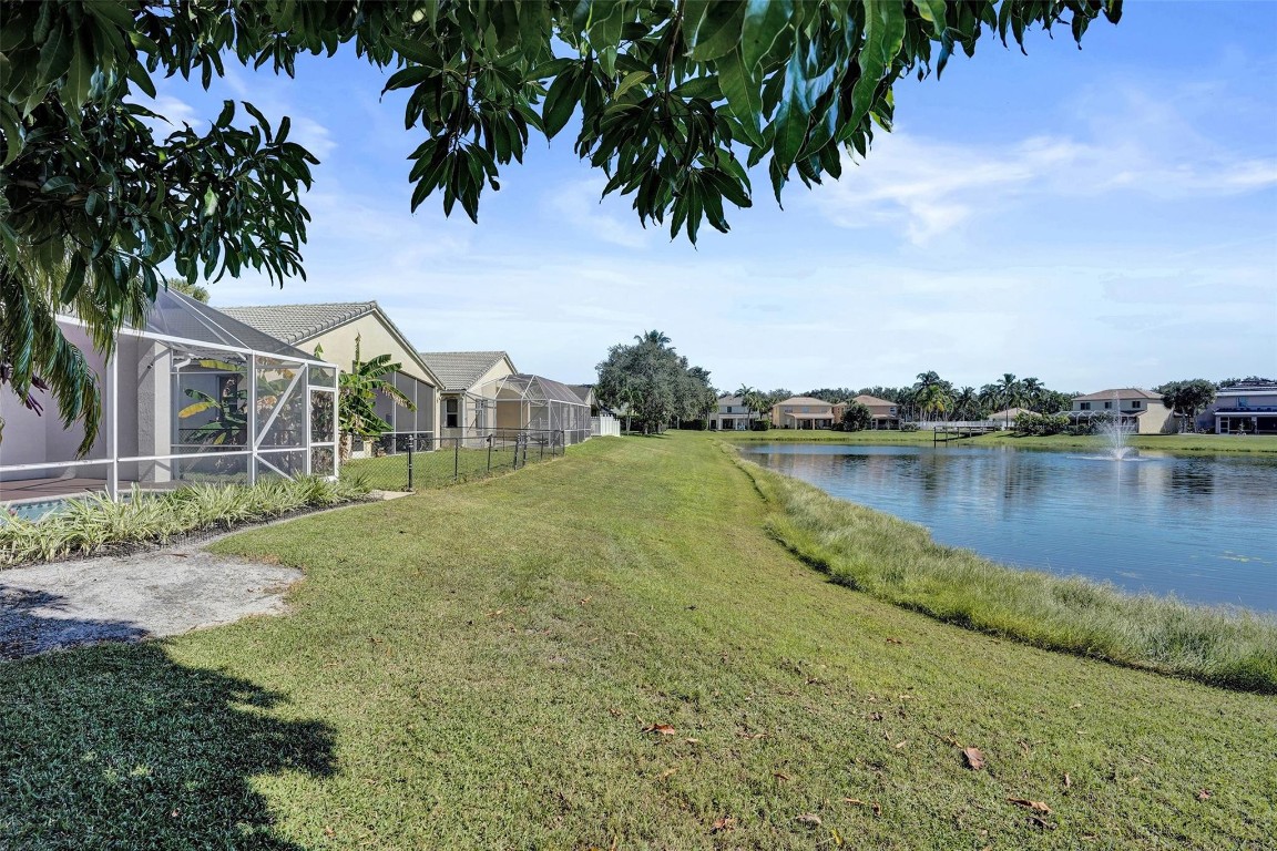 127 Seminole Lakes Dr