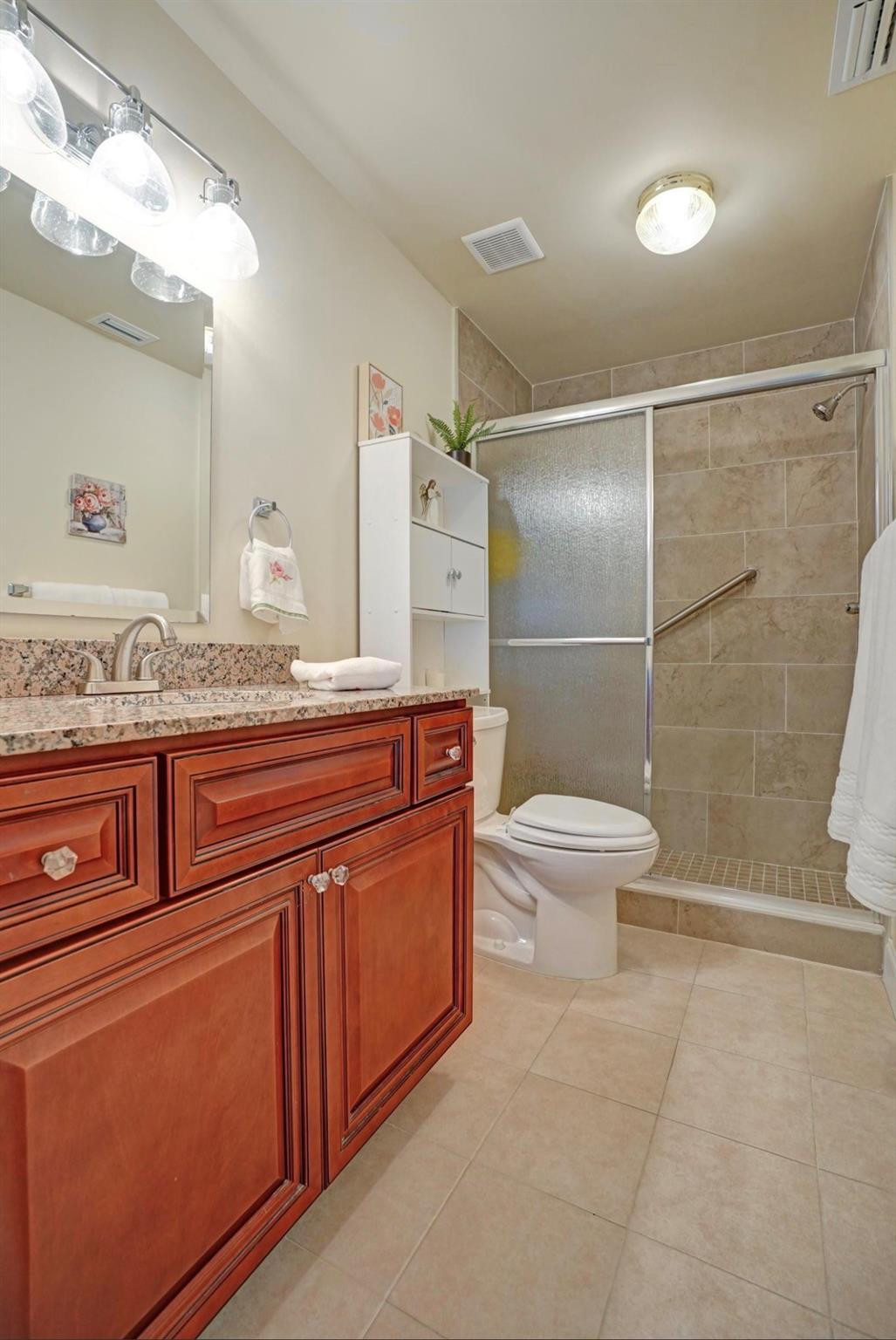 7673 Tahiti Lane 202