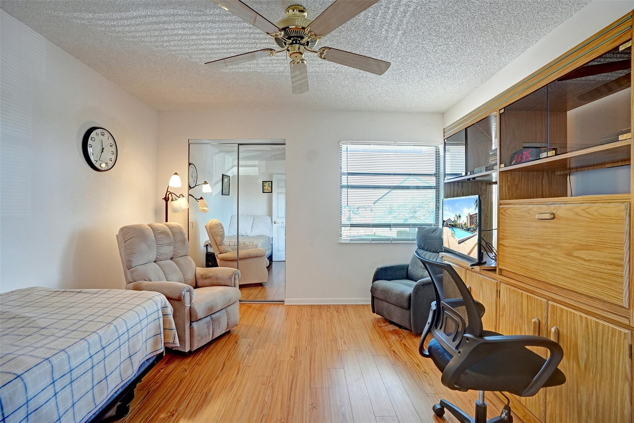 7673 Tahiti Lane 202