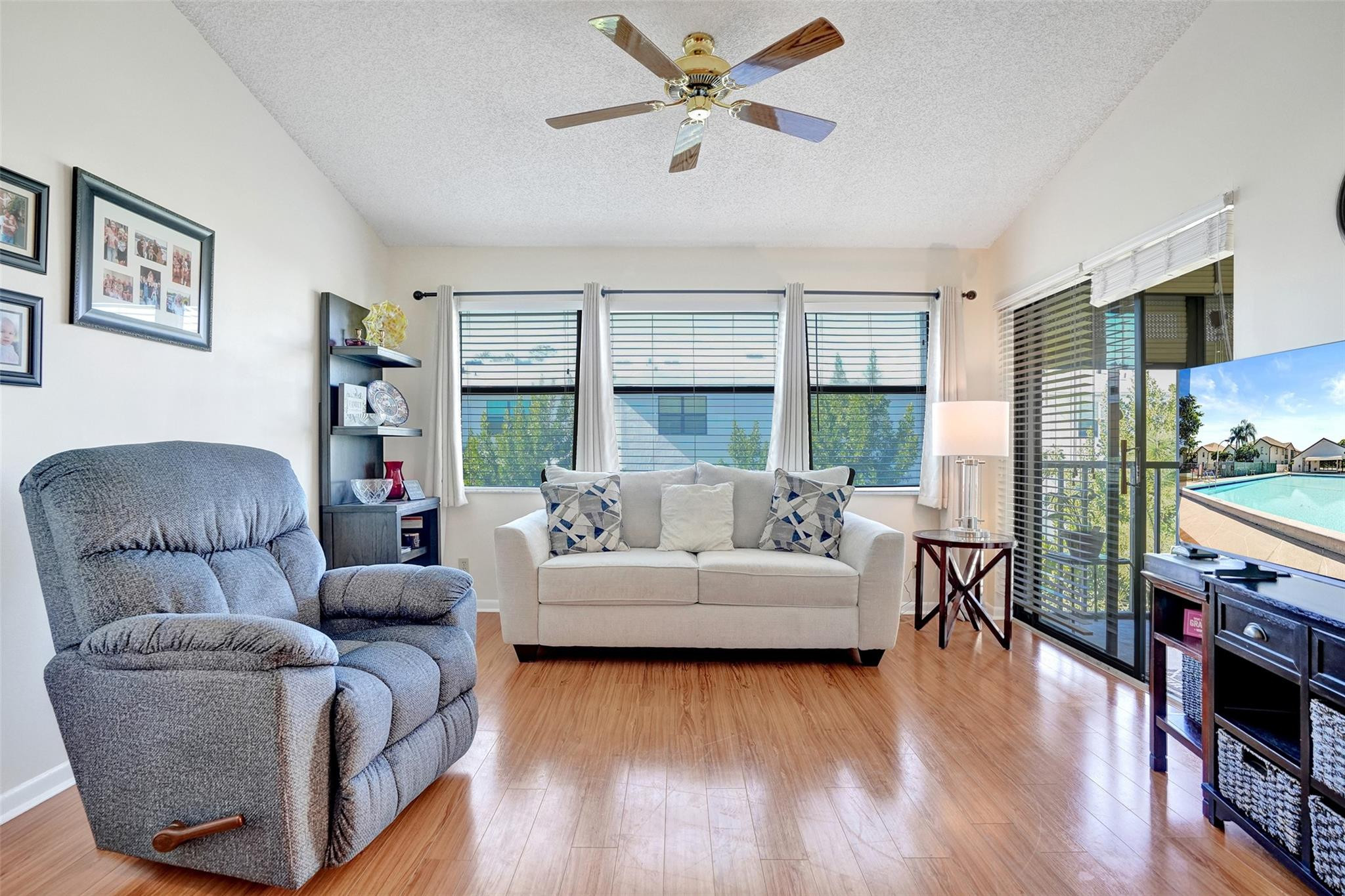 7673 Tahiti Lane 202