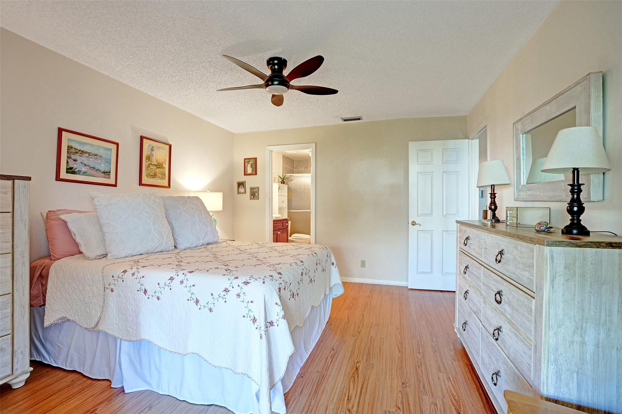 7673 Tahiti Lane 202