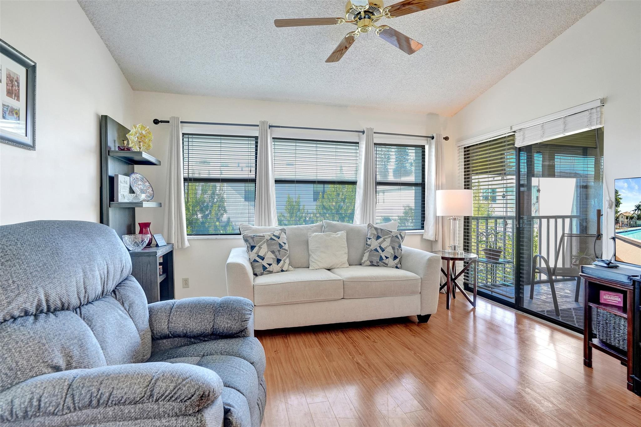 7673 Tahiti Lane 202