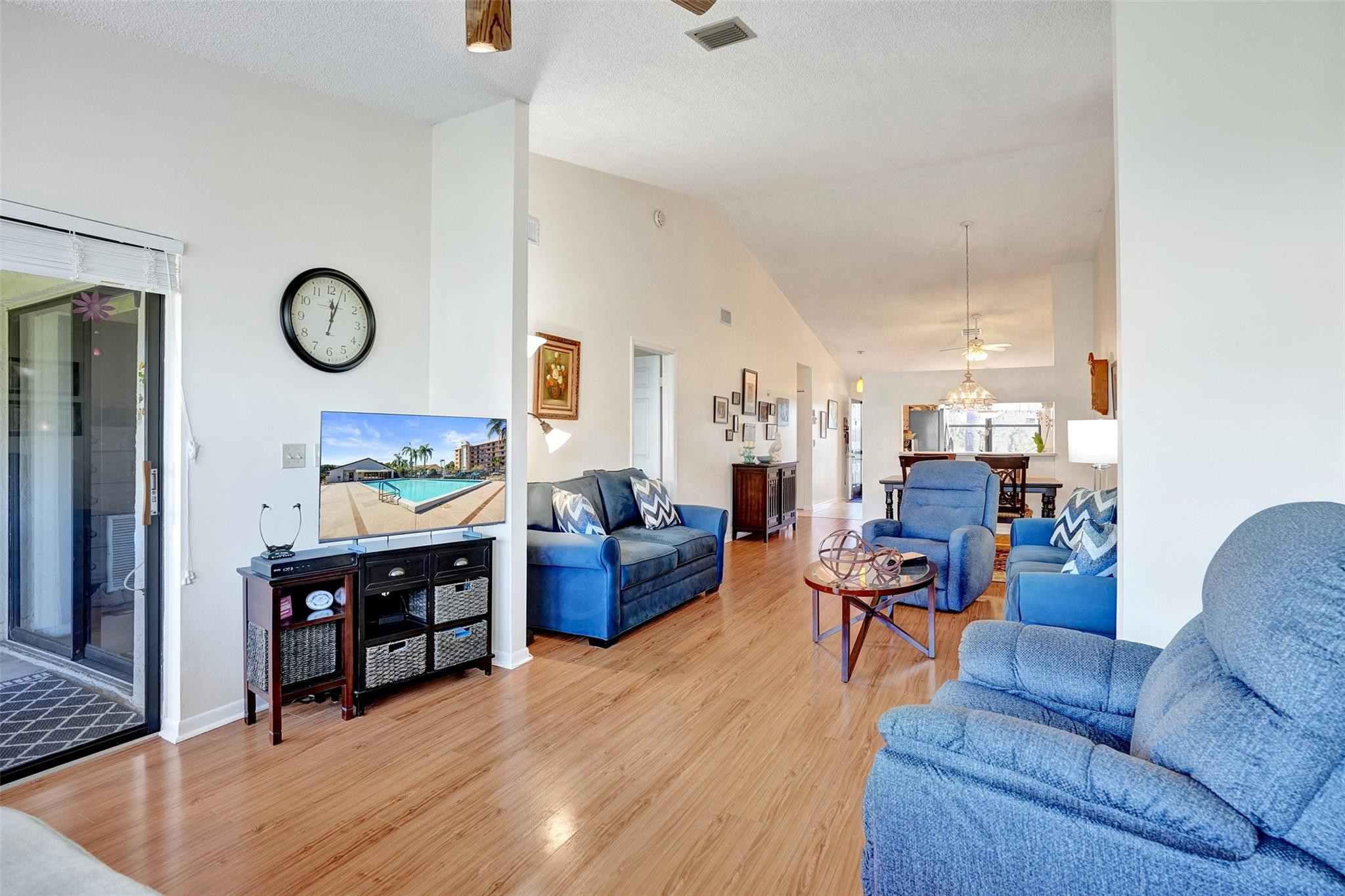 7673 Tahiti Lane 202