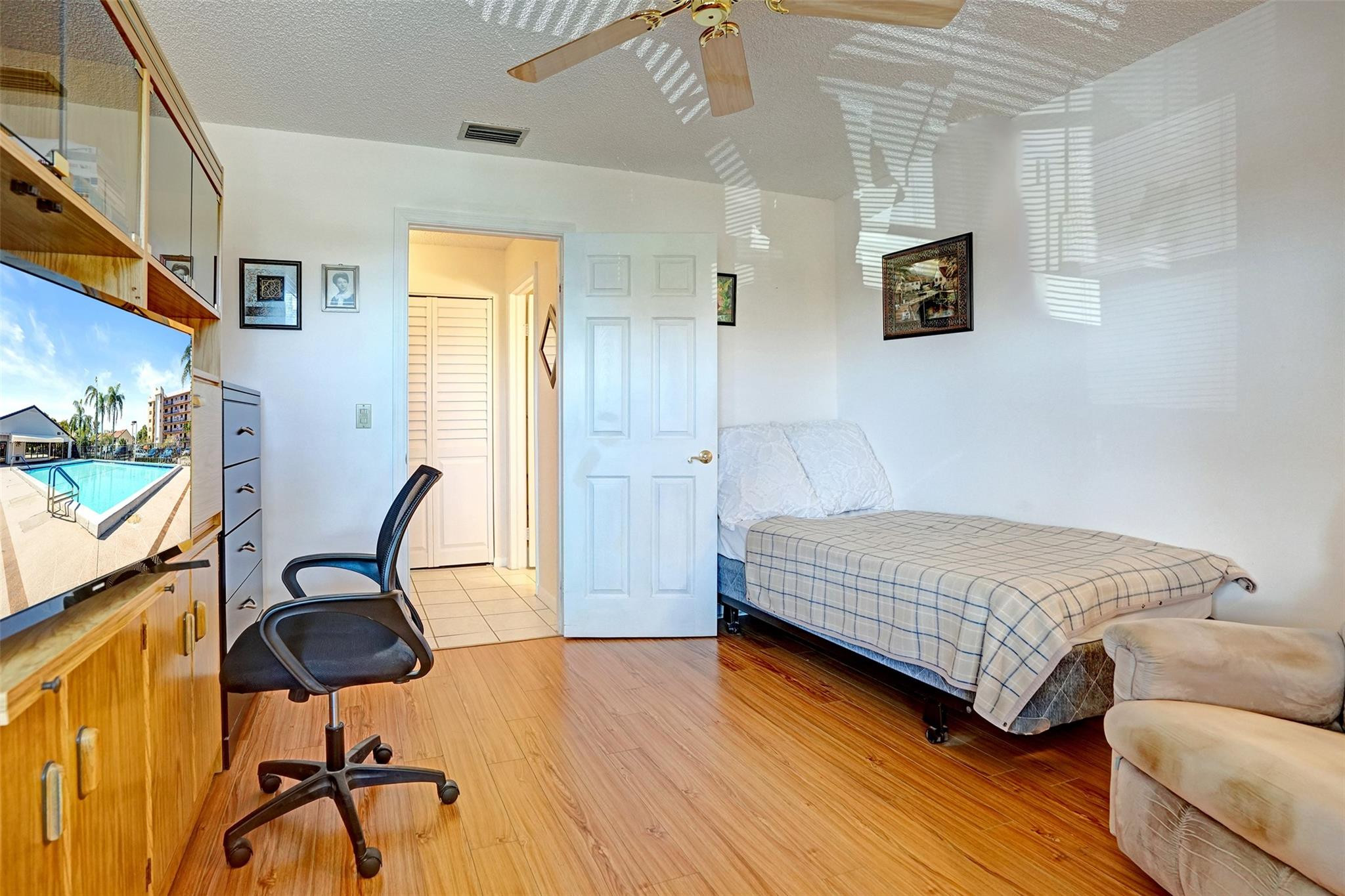 7673 Tahiti Lane 202