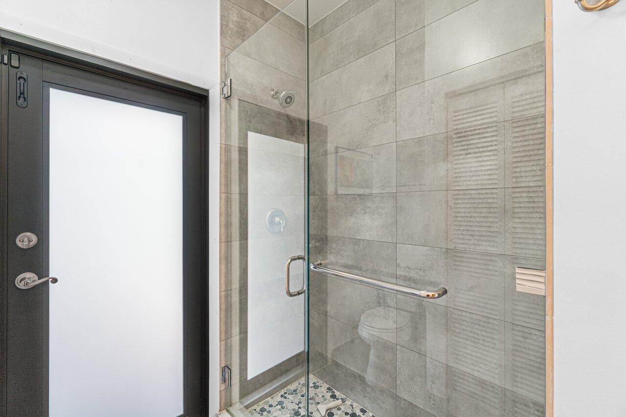 959 Parkside Circle N