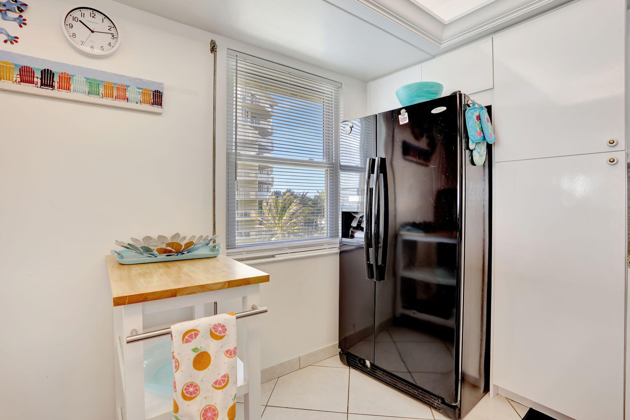 1069 Hillsboro Mile 401