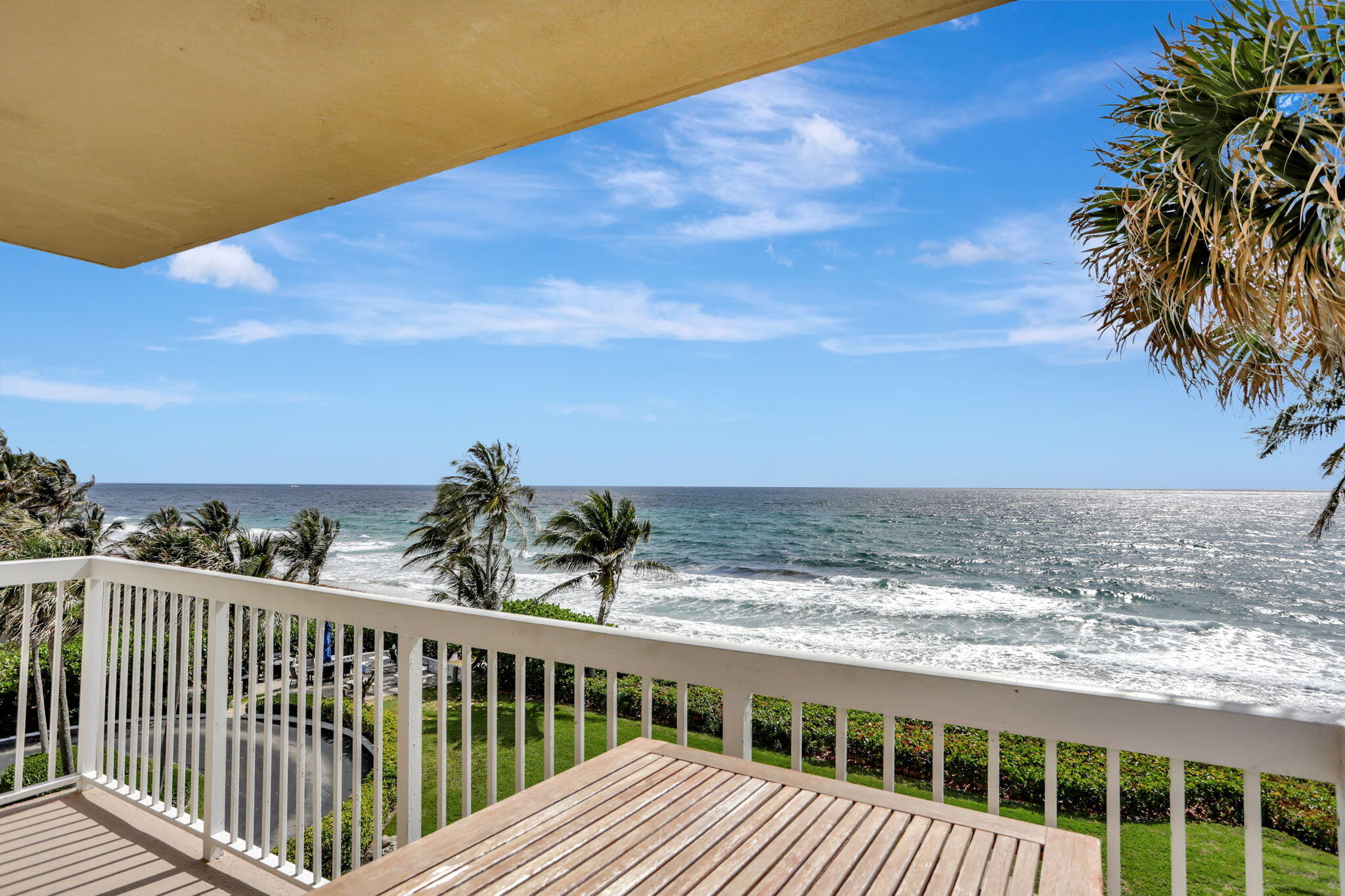 1069 Hillsboro Mile 401