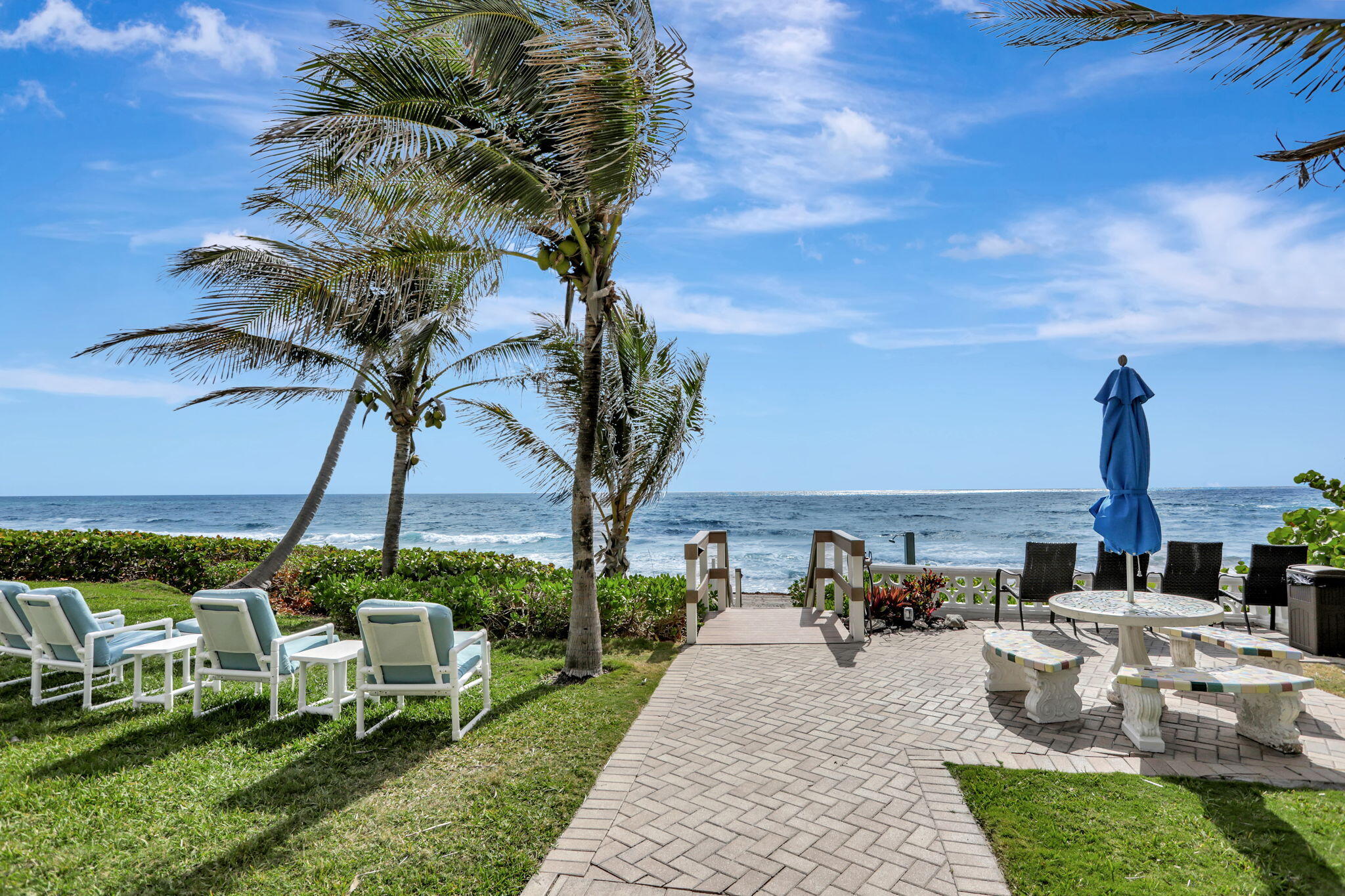 1069 Hillsboro Mile 401