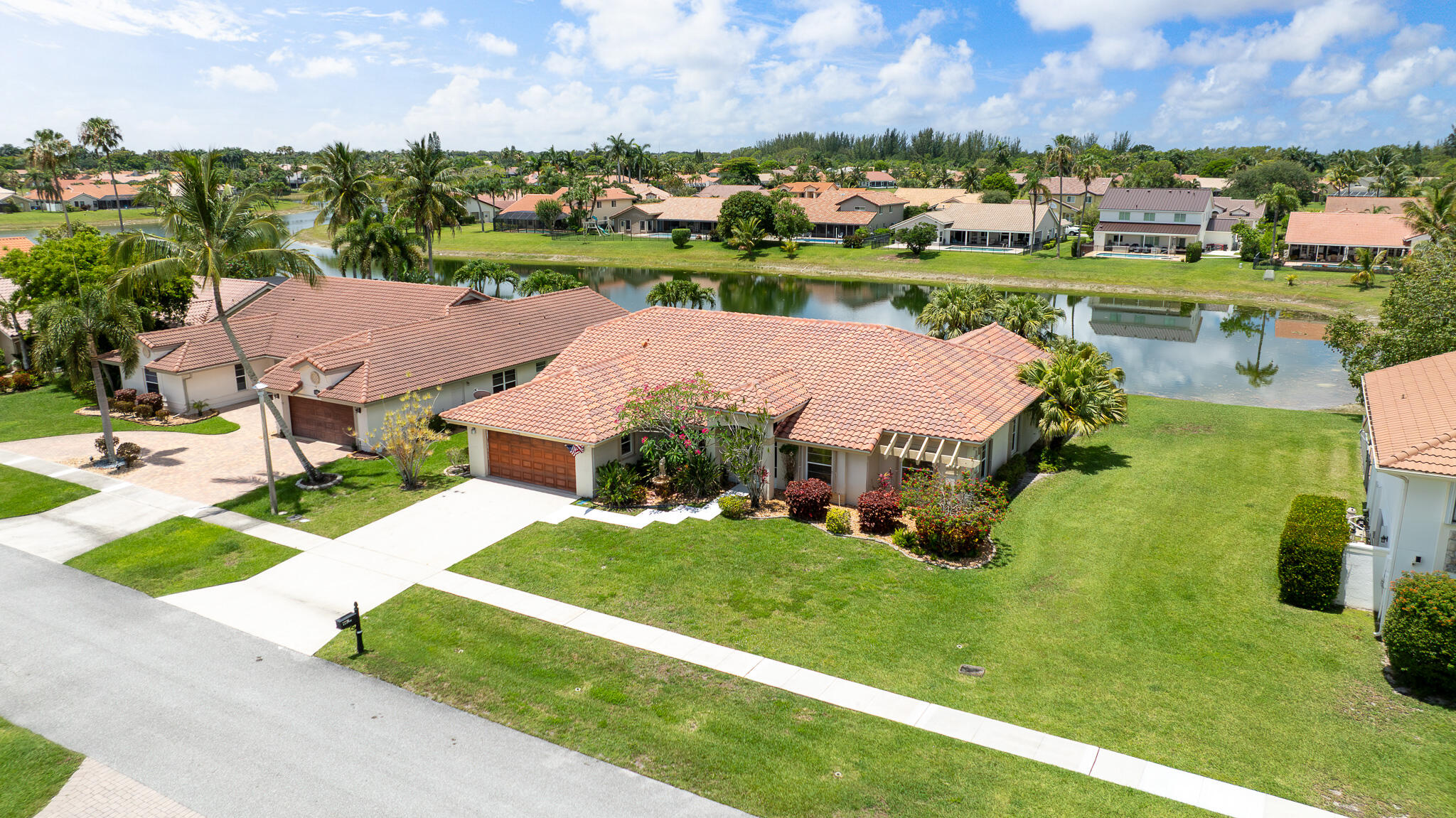 11199 Island Lakes Lane