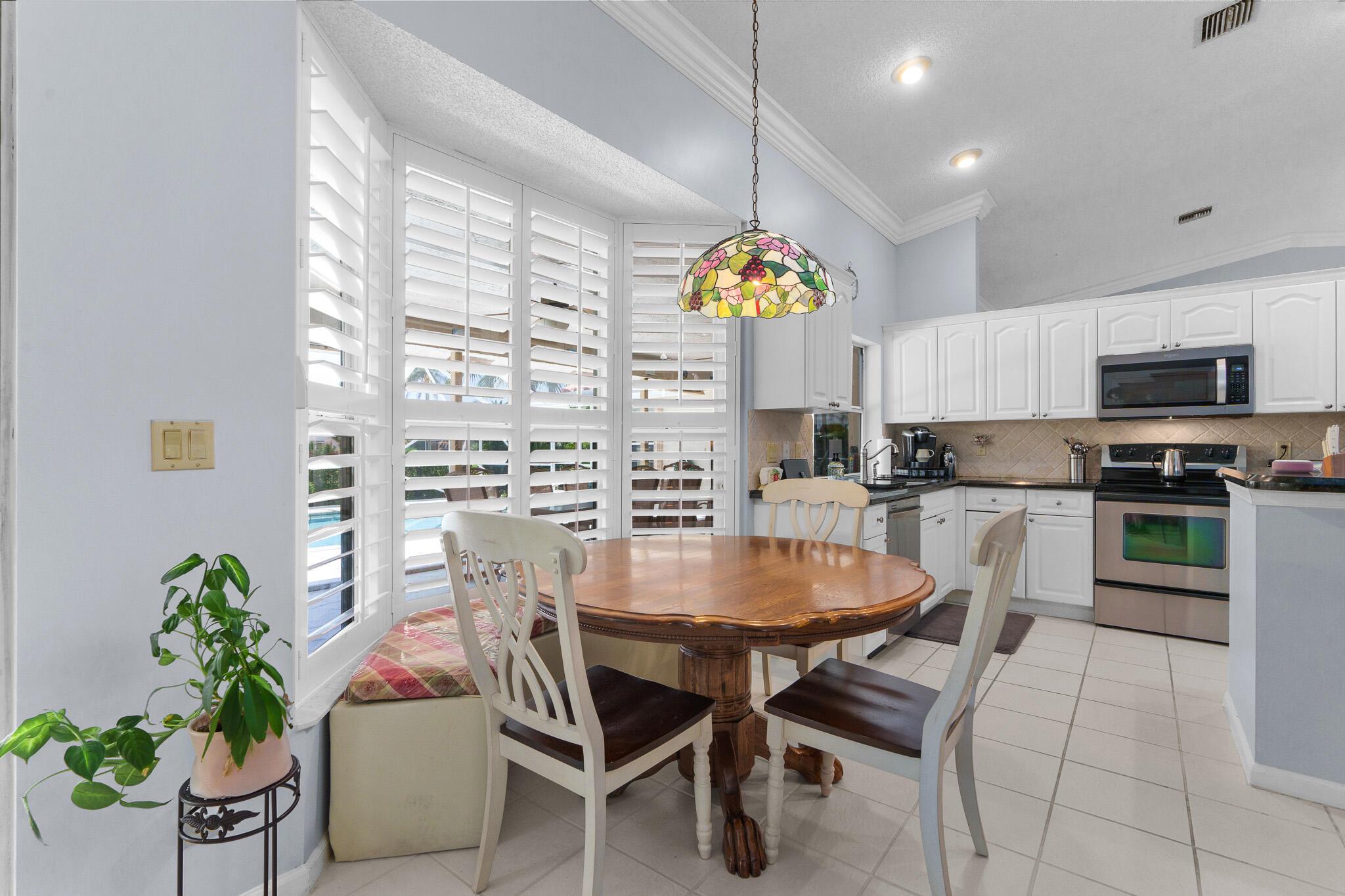 11199 Island Lakes Lane