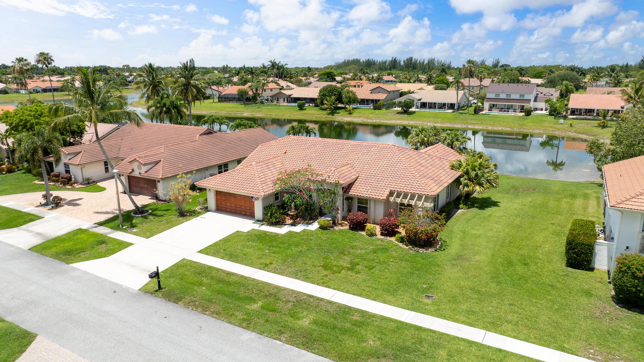 11199 Island Lakes Lane