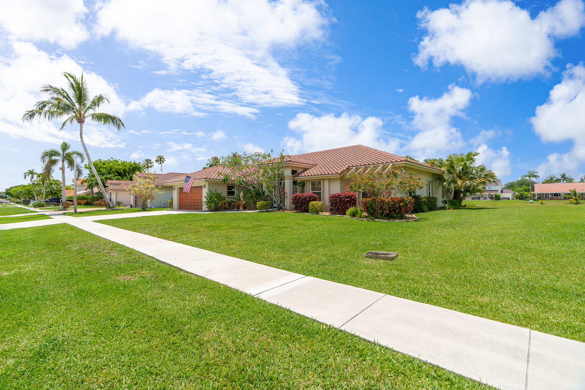 11199 Island Lakes Lane