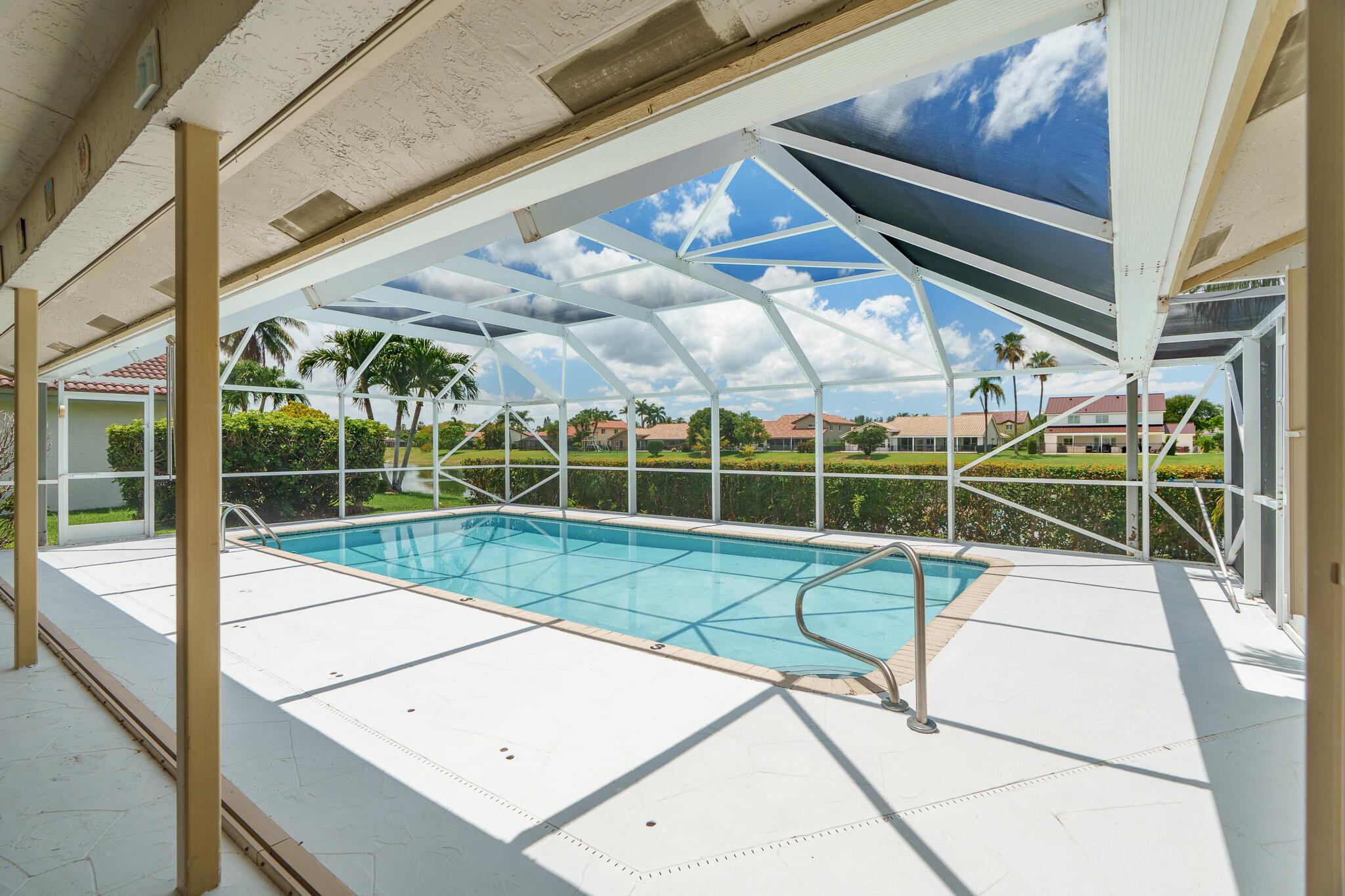 11199 Island Lakes Lane