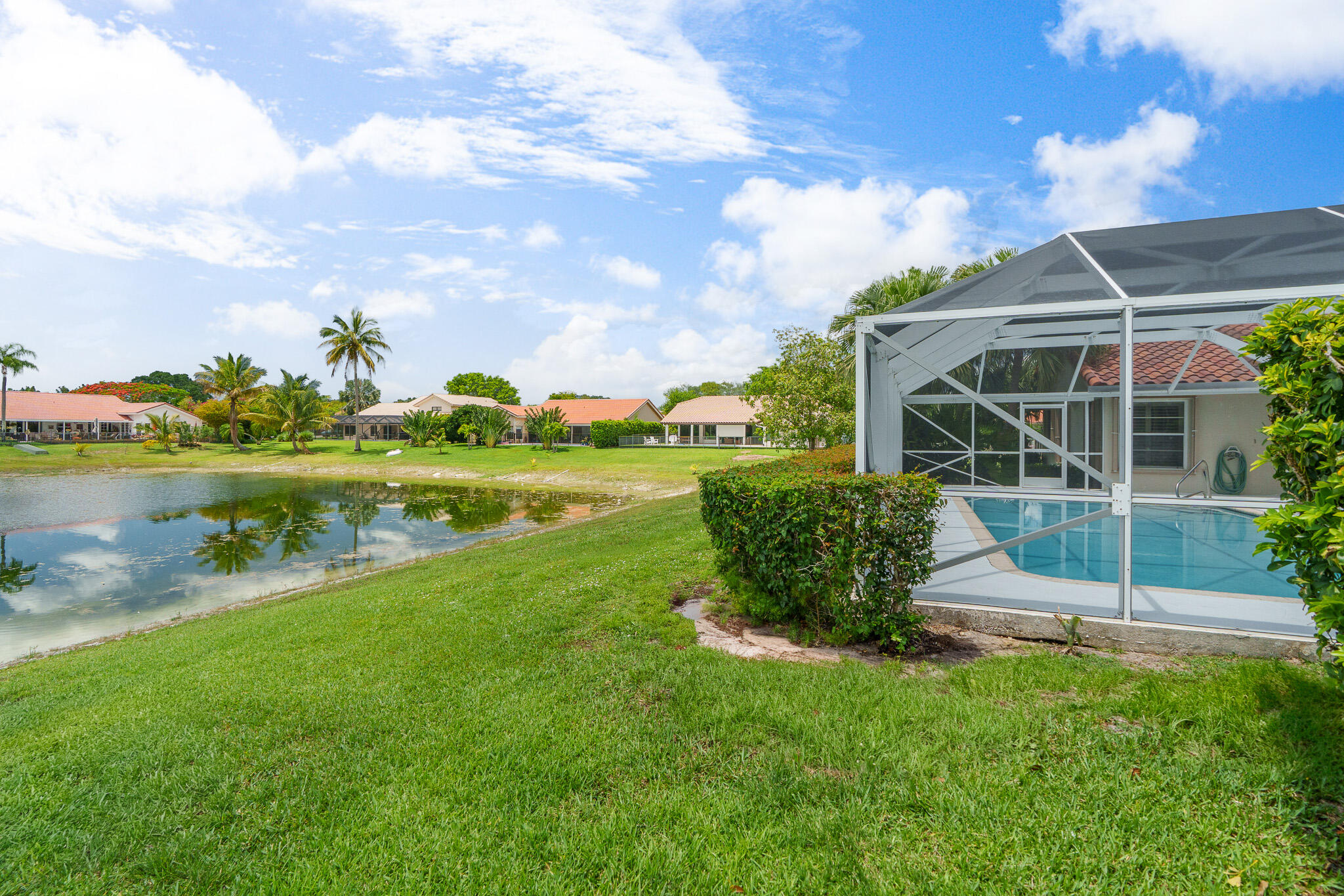 11199 Island Lakes Lane