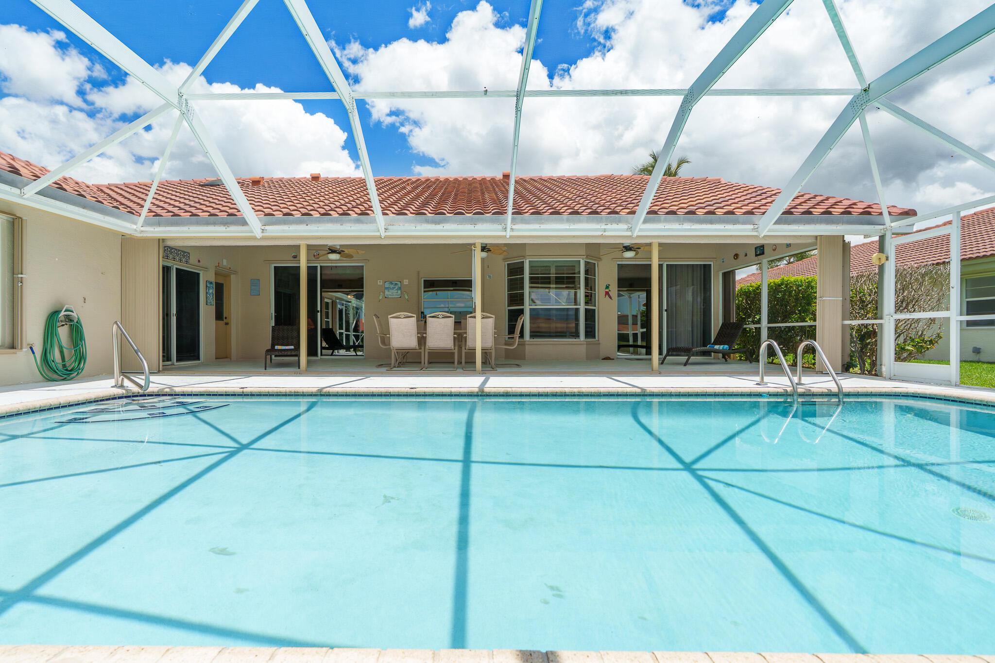 11199 Island Lakes Lane