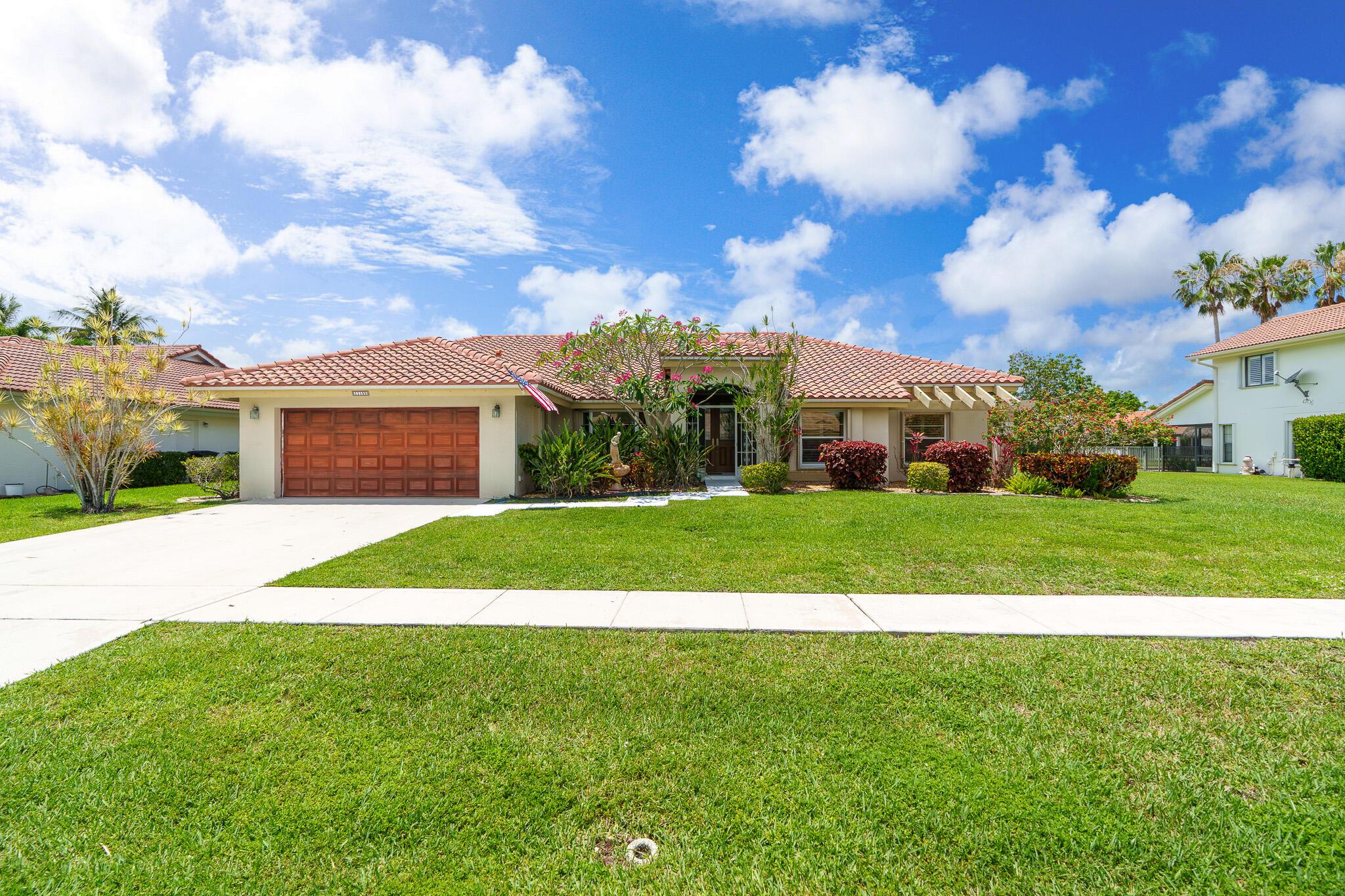 11199 Island Lakes Lane