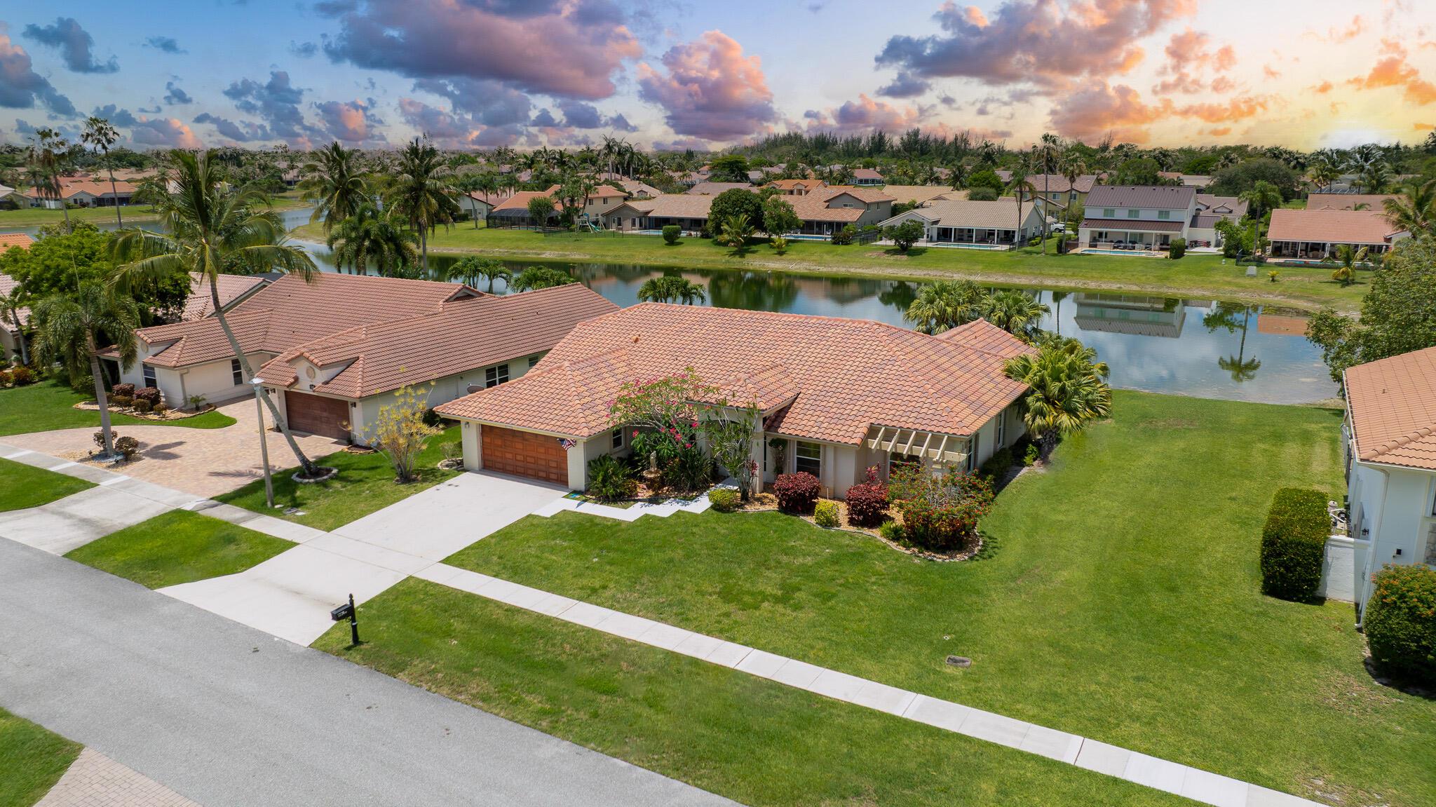 11199 Island Lakes Lane