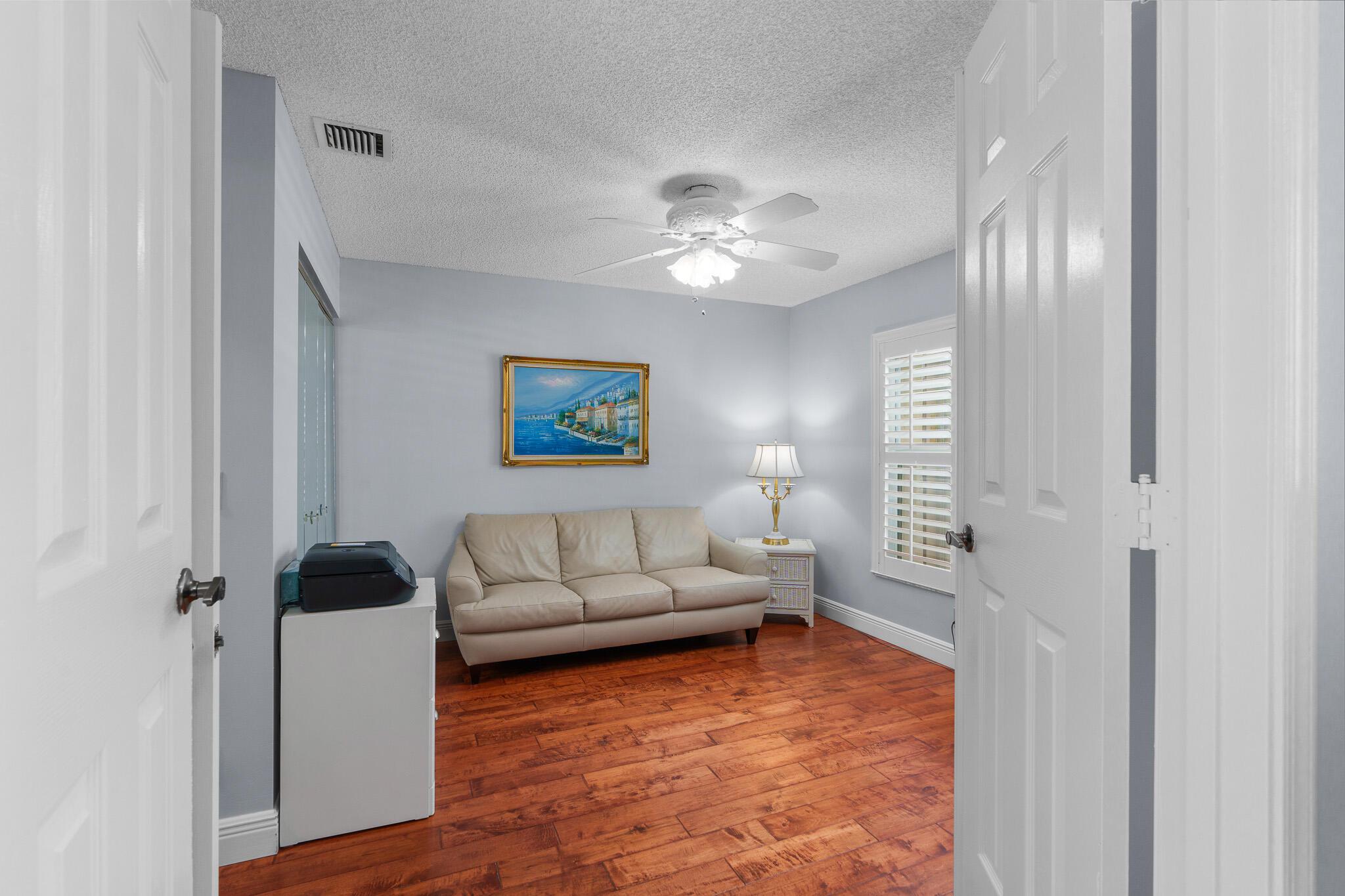 11199 Island Lakes Lane