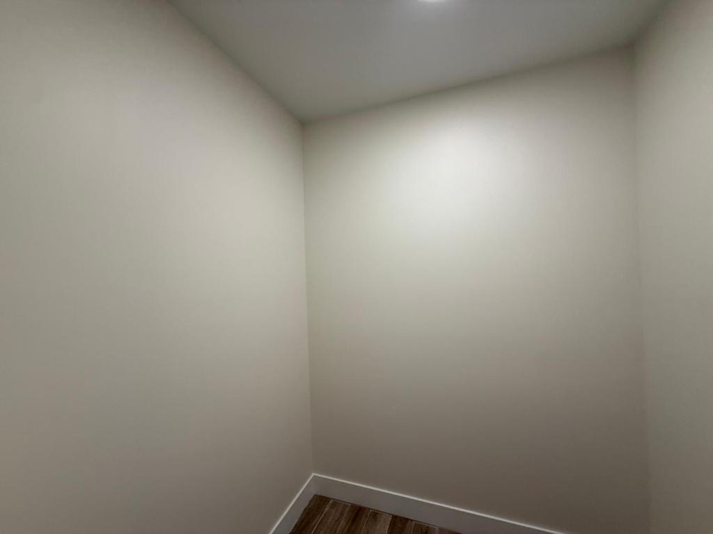 7723 S Haverhill Road