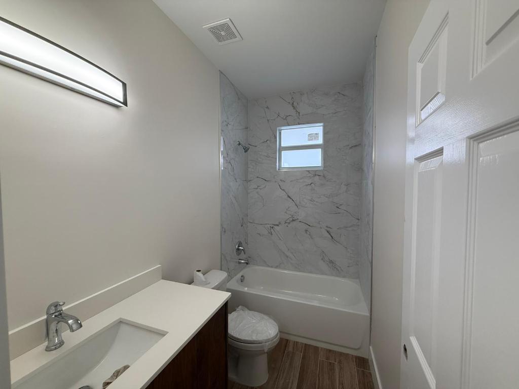 7723 S Haverhill Road