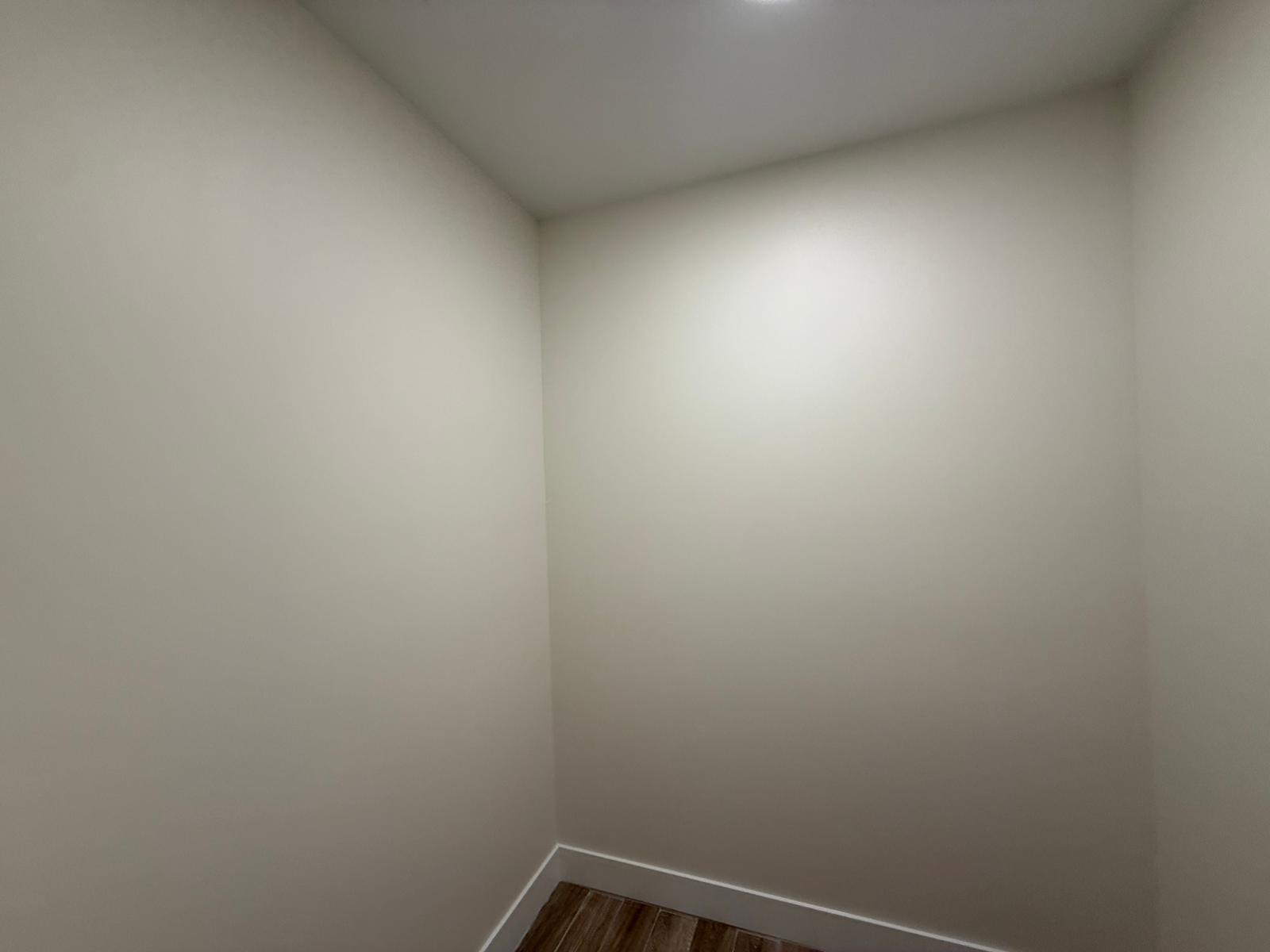 7723 S Haverhill Road