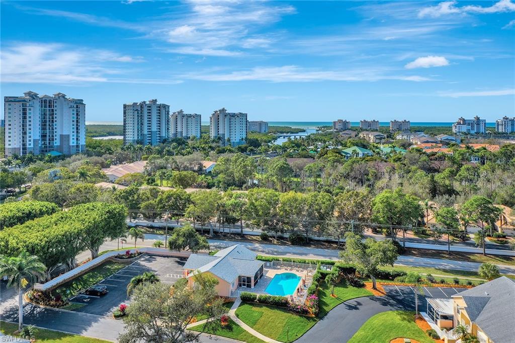 743 Wiggins Lake DR # 201