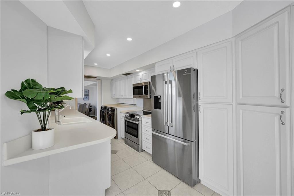 9051 Gulf Shore DR # 1001