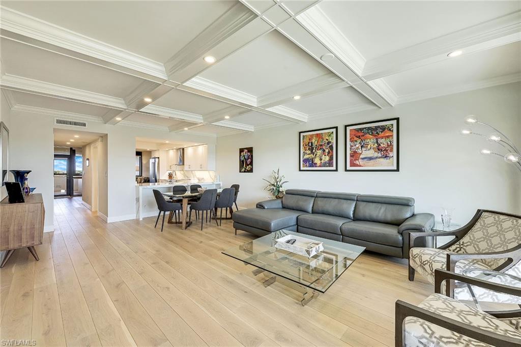 6300 Pelican Bay BLVD # 405 Unit: A-405