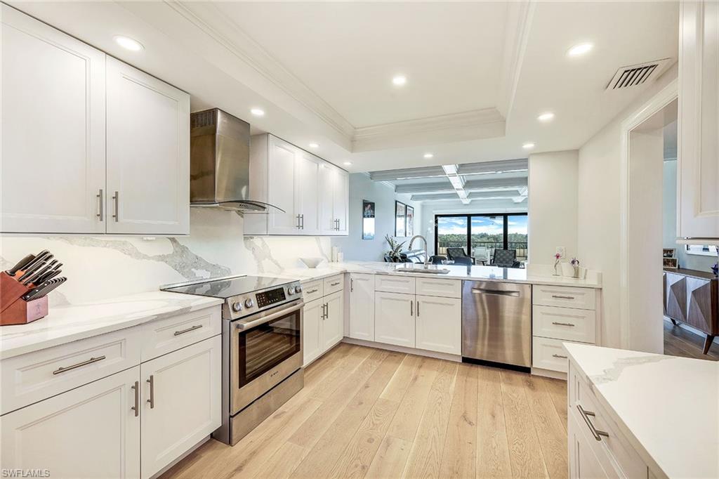 6300 Pelican Bay BLVD # 405 Unit: A-405