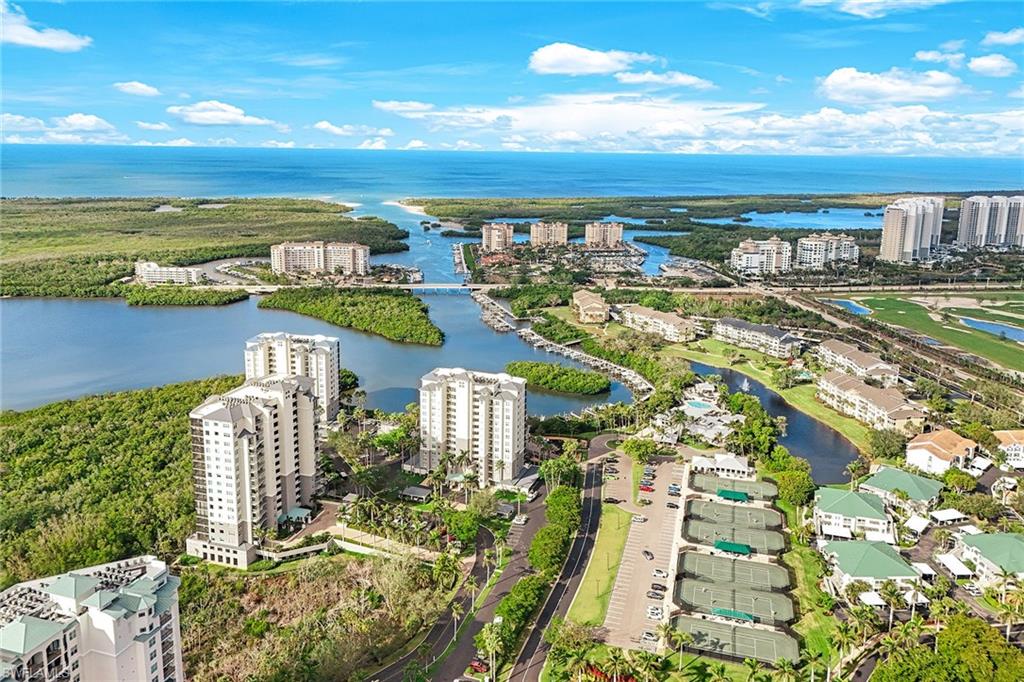 752 Wiggins Lake DR # 101