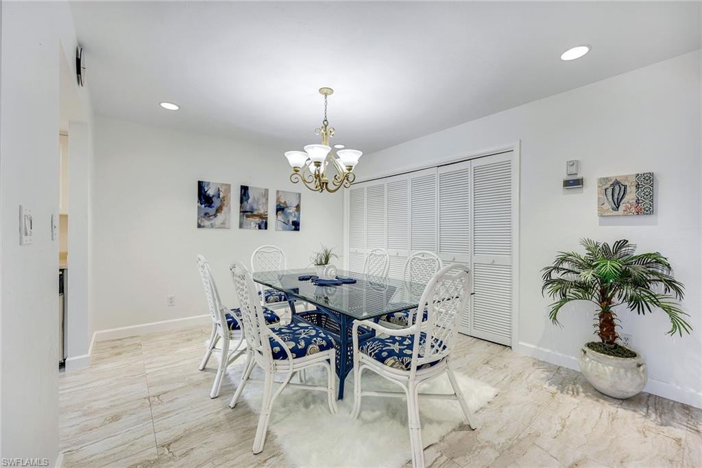 528 Retreat DR # 203