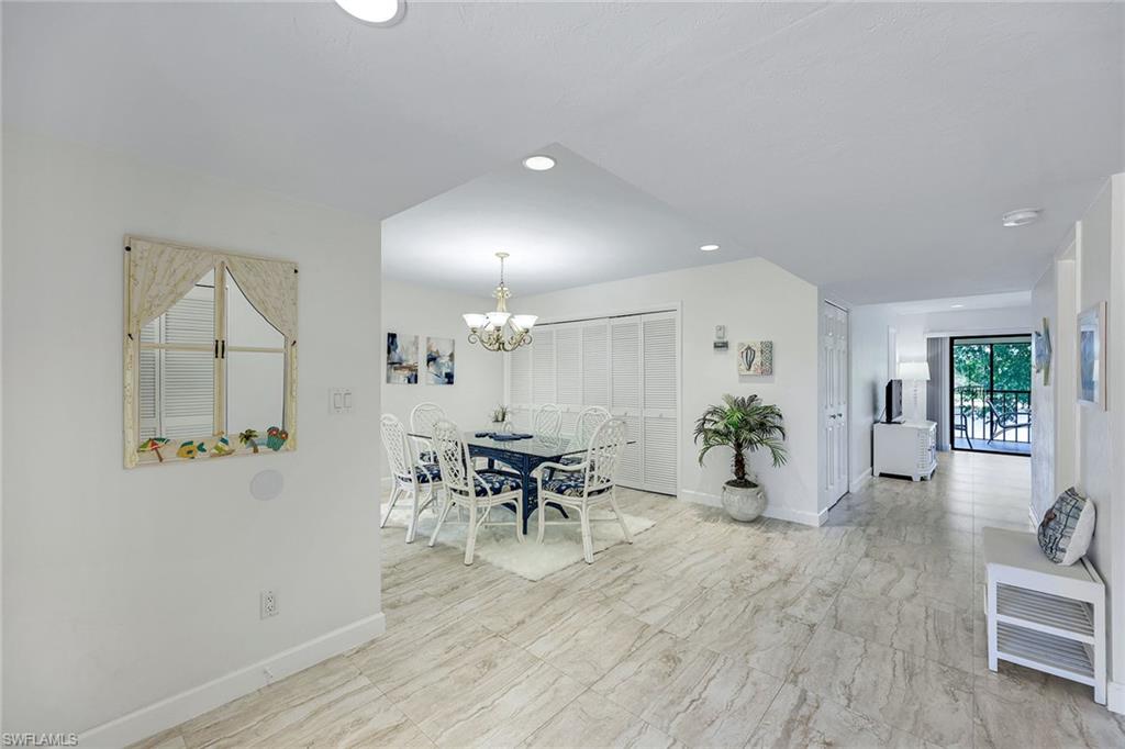 528 Retreat DR # 203