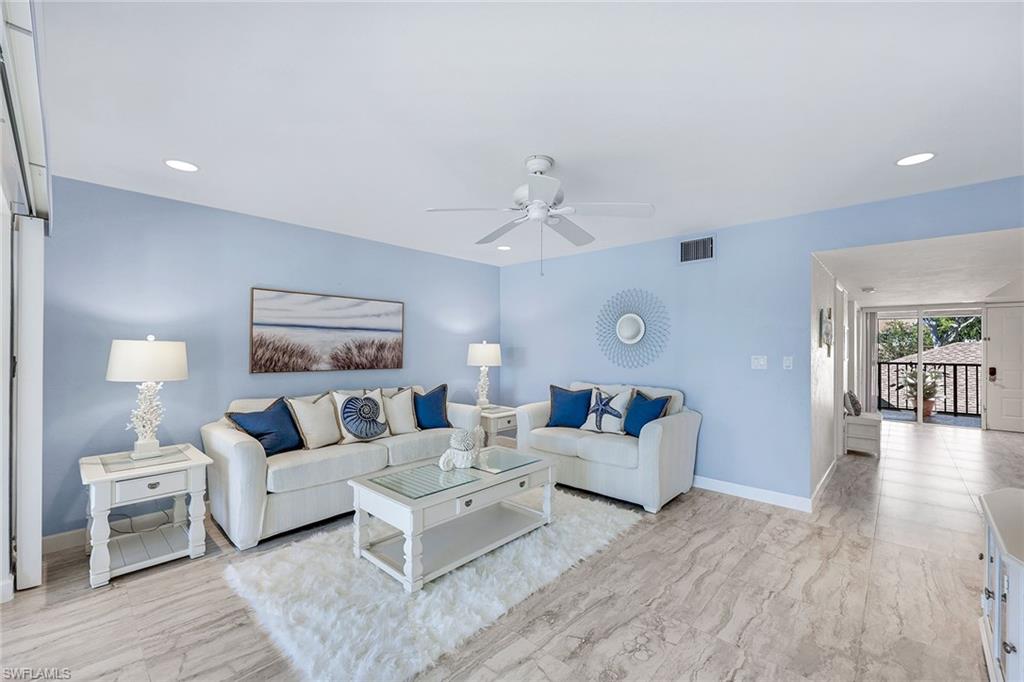 528 Retreat DR # 203