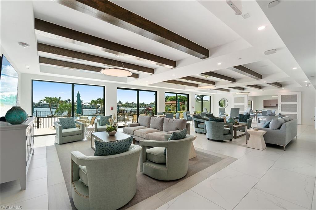 3430 Gulf Shore BLVD N # 4I