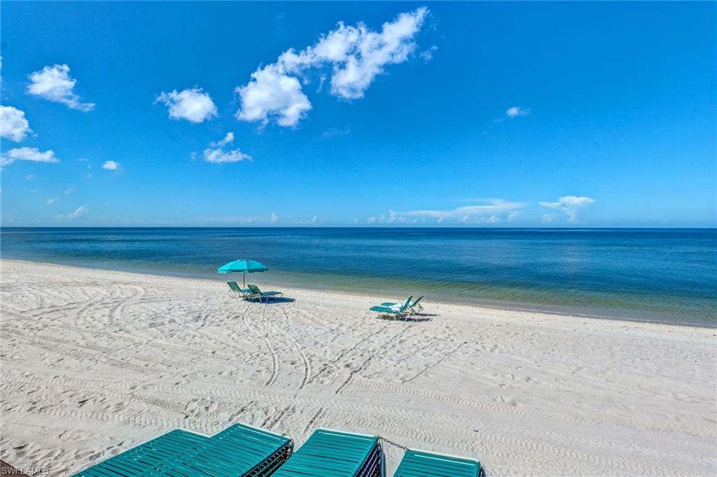 8473 Bay Colony DR # 403